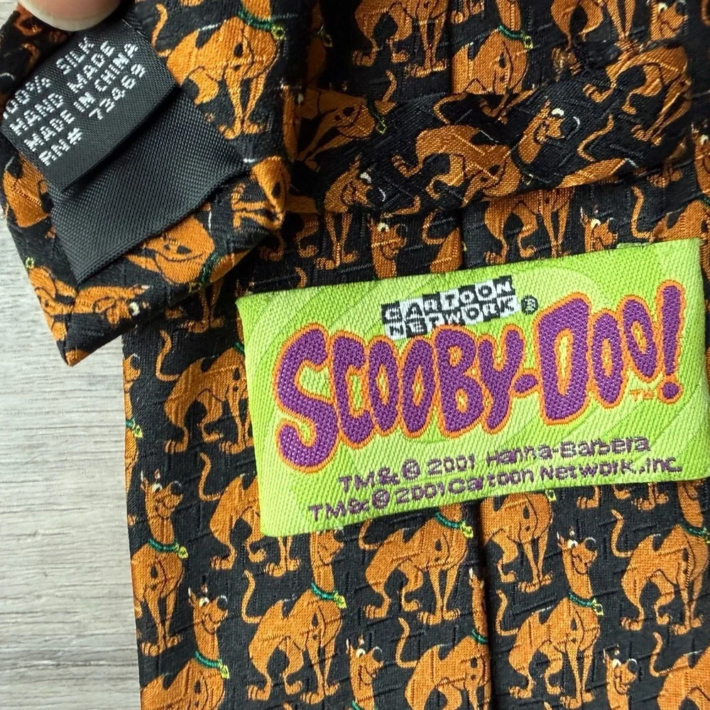 2001 Scooby-Doo! Cartoon Network Hanna-Barbera Necktie Neck Tie Novelty